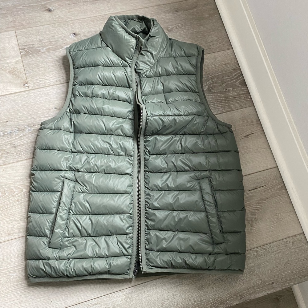 UGG Down for It Vest NWOT